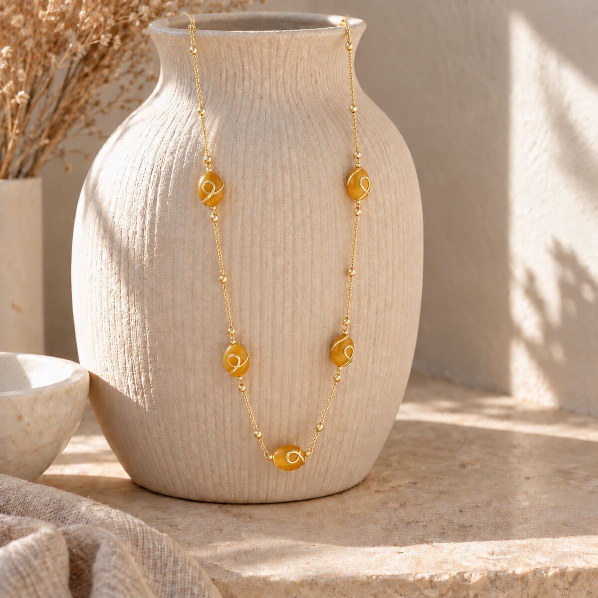 KLY-1071 Sarı Jade Doğal Taşlı Gold Zincirli Uzun Kolye | Eos Kolektif