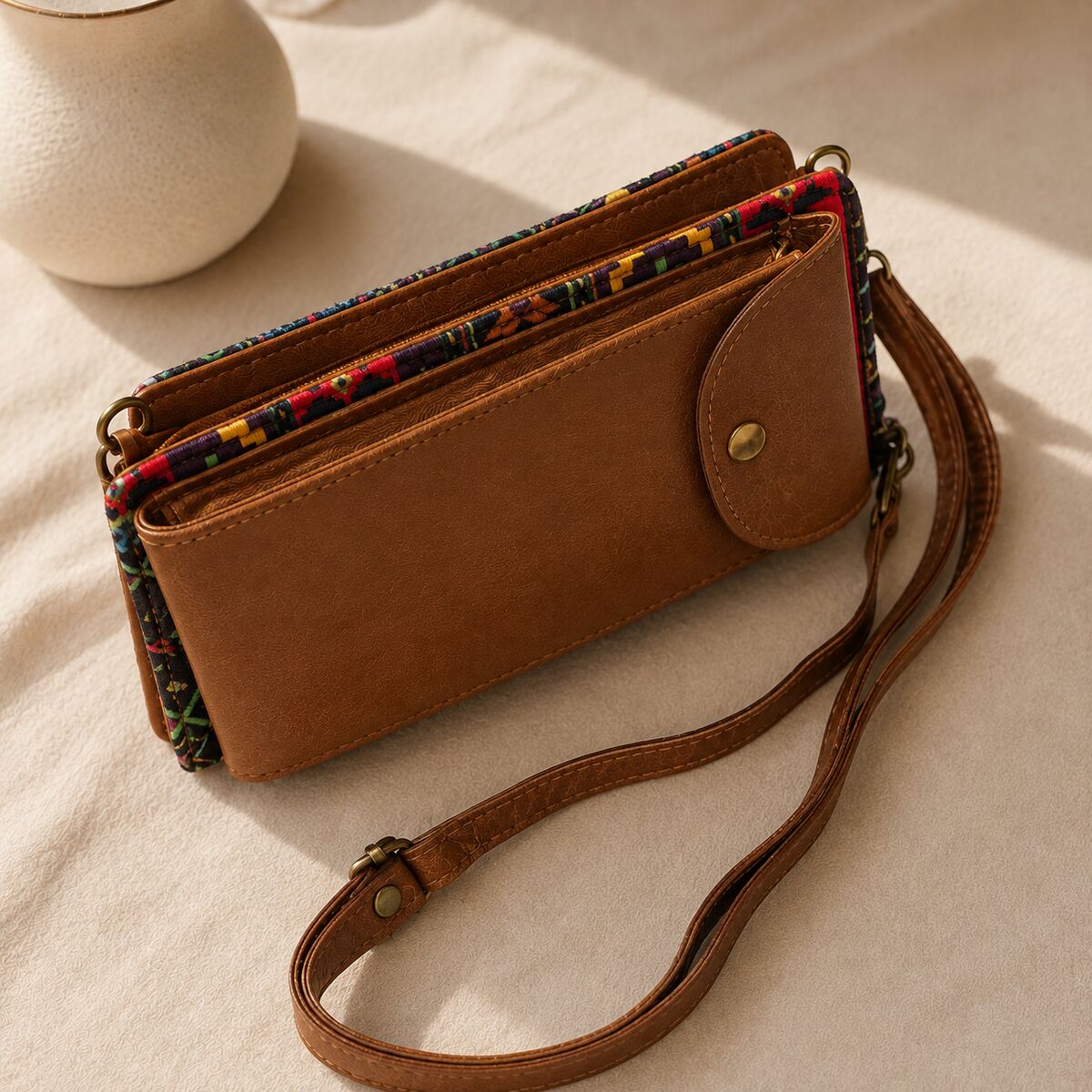 CNT-6009 Taba Kilim Desenli Goblen Telefon Çantası | Eos Kolektif - EOS Kolektif