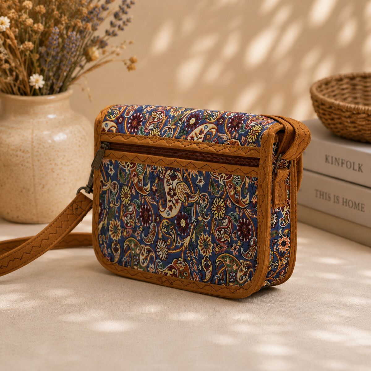 CNT-6021 Lacivert Paisley Desenli Goblen Omuz Çantası | Eos Kolektif - EOS Kolektif