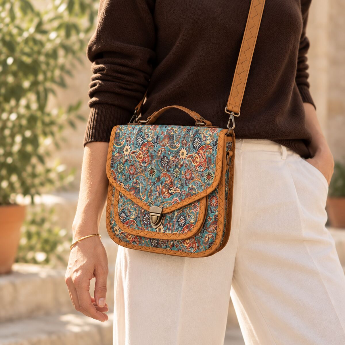 CNT-6034 Taba Mavi Paisley Desenli Goblen Kulplu Postacı Çanta | Eos Kolektif - EOS Kolektif