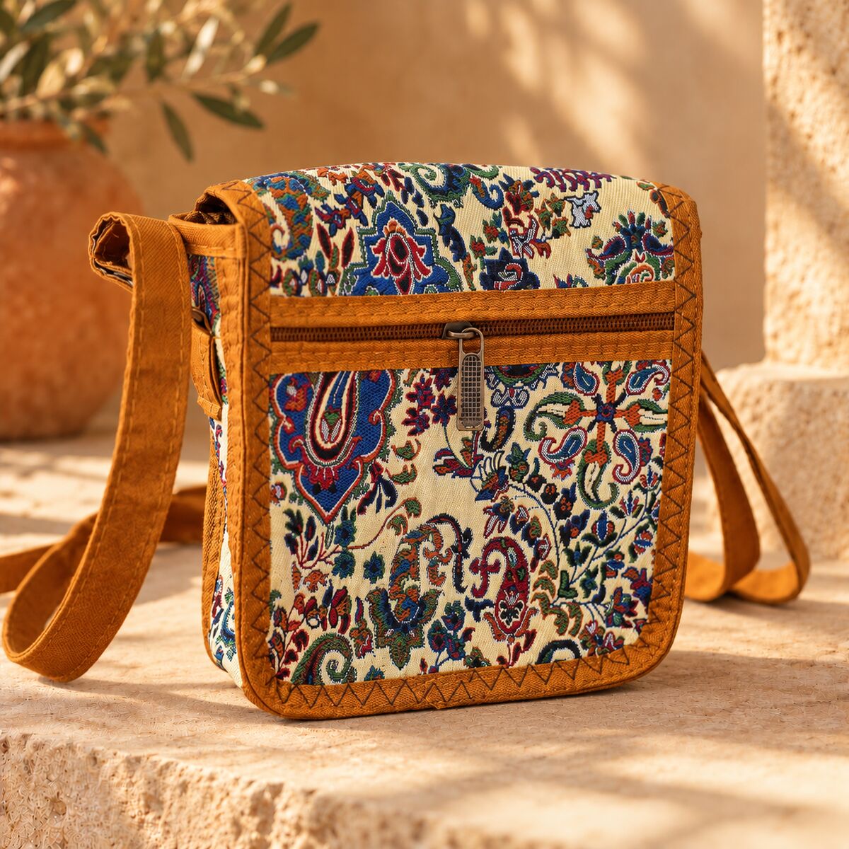 CNT-6043 Taba Krem Paisley Desenli Goblen Kemer Detaylı Mini Çapraz Çanta | Eos Kolektif - EOS Kolektif
