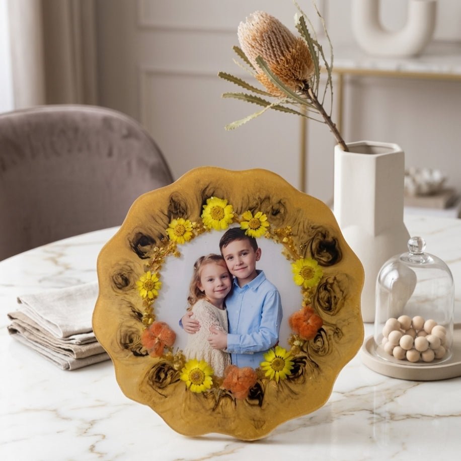 Dek - 2145 Eos Kişiye Özel Kurutulmuş Çiçekli Epoksi Anı Çerçevesi (23 cm) - EOS Kolektif