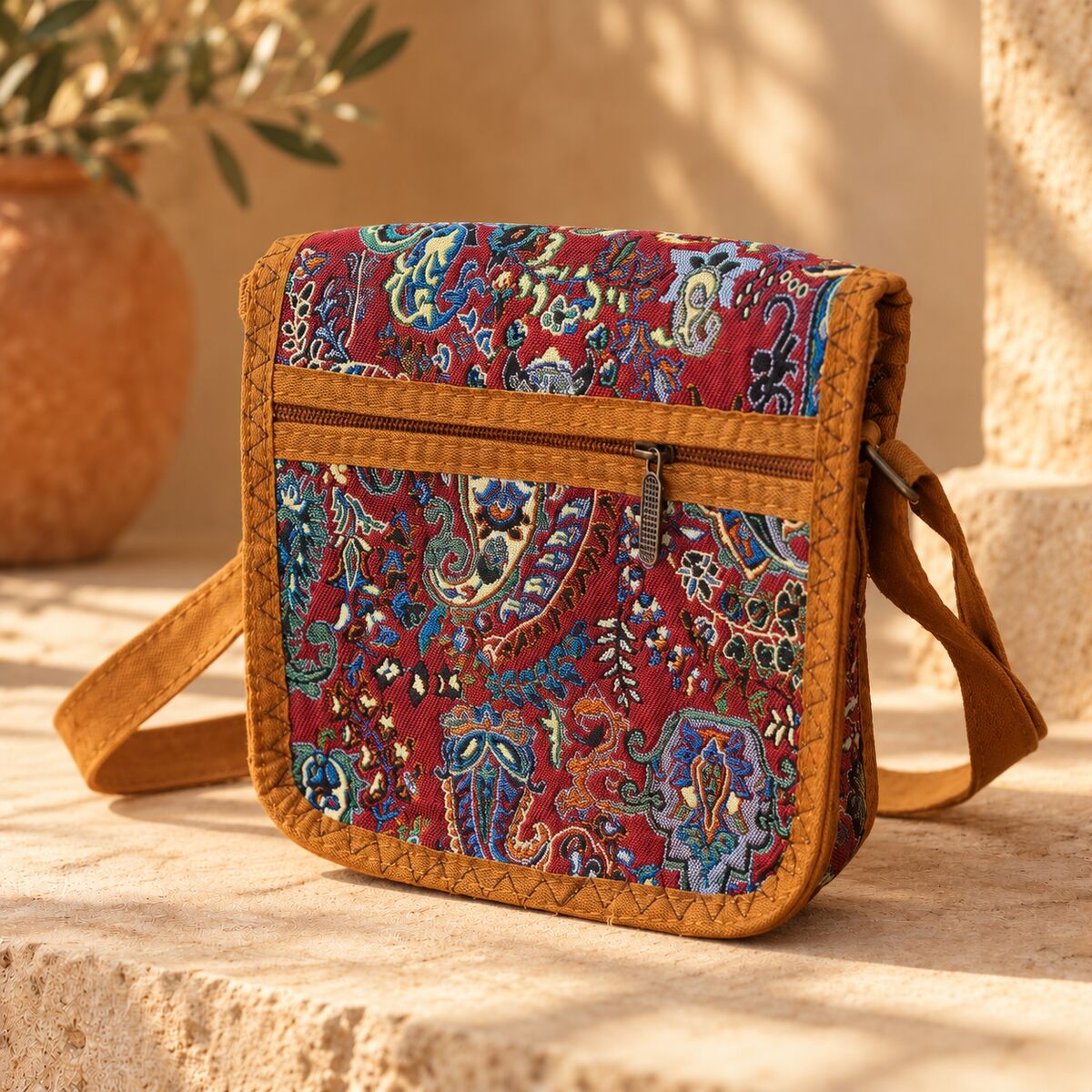 CNT-6044 Taba Kırmızı Paisley Desenli Goblen Kemer Detaylı Mini Çapraz Çanta | Eos Kolektif