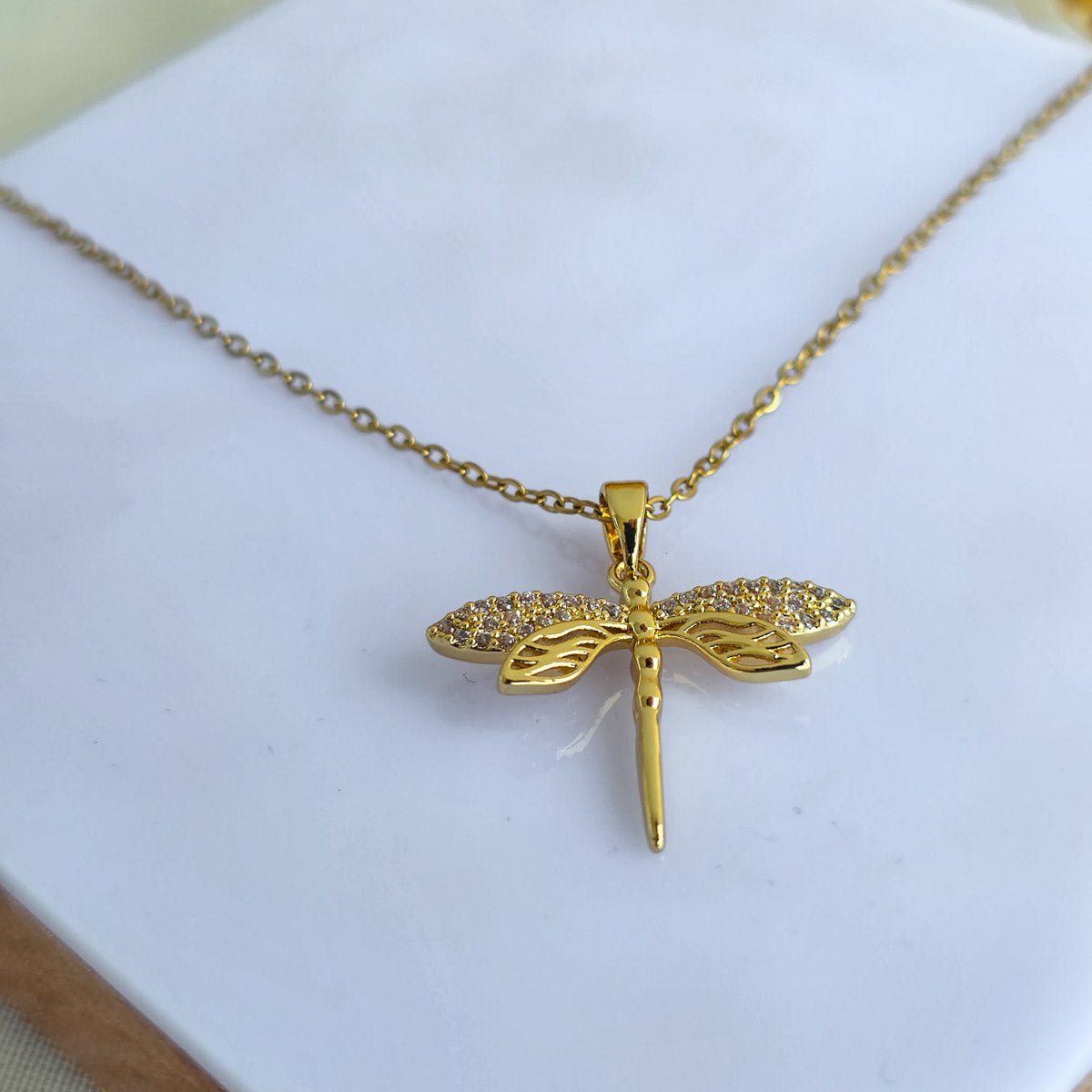 KLY-1025 Gold Yusufçuk Figürlü Çelik Kolye - EOS Kolektif