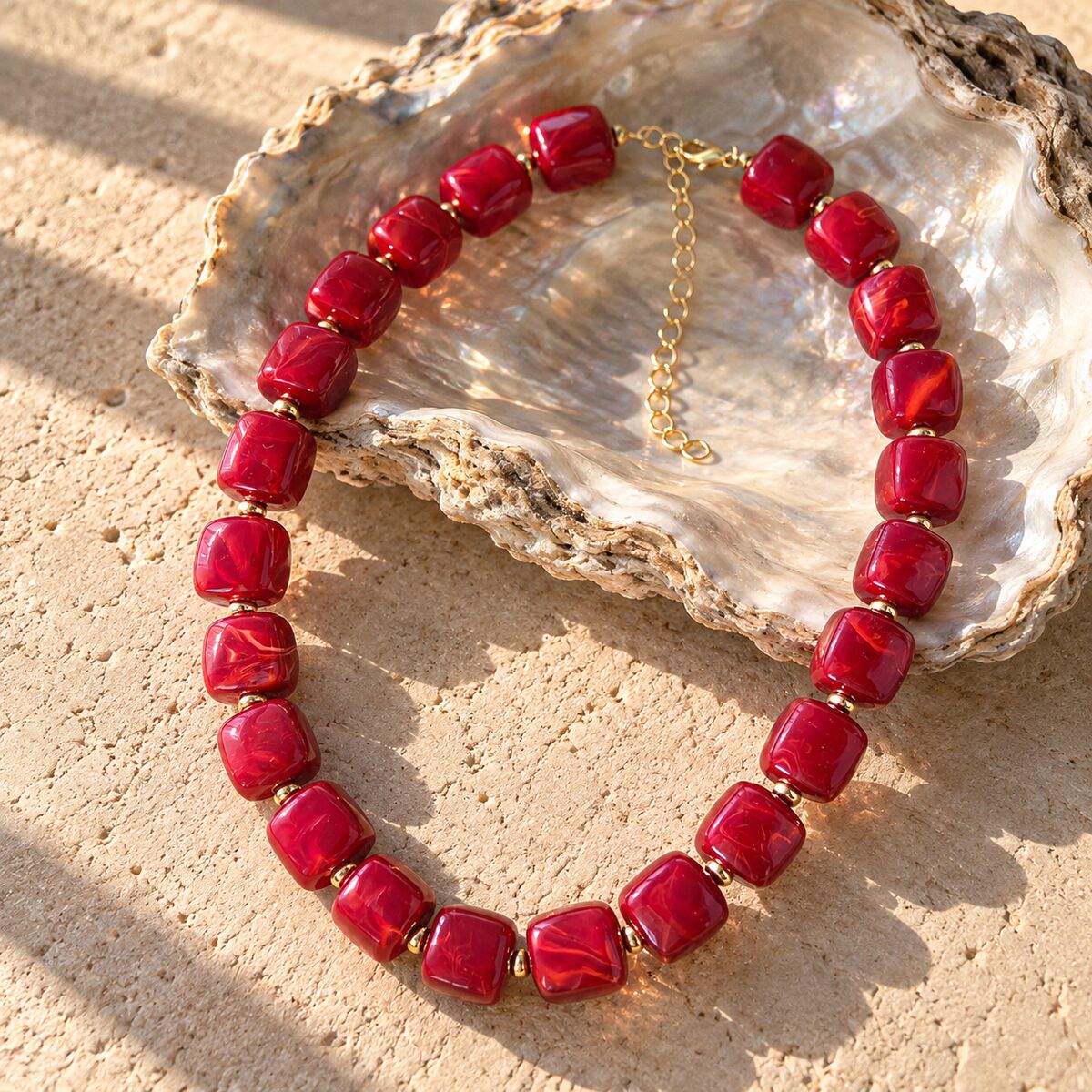 KLY-1076 Bordo Mermer Desenli İri Kare Boncuklu Chunky Kolye | Eos Kolektif - EOS Kolektif