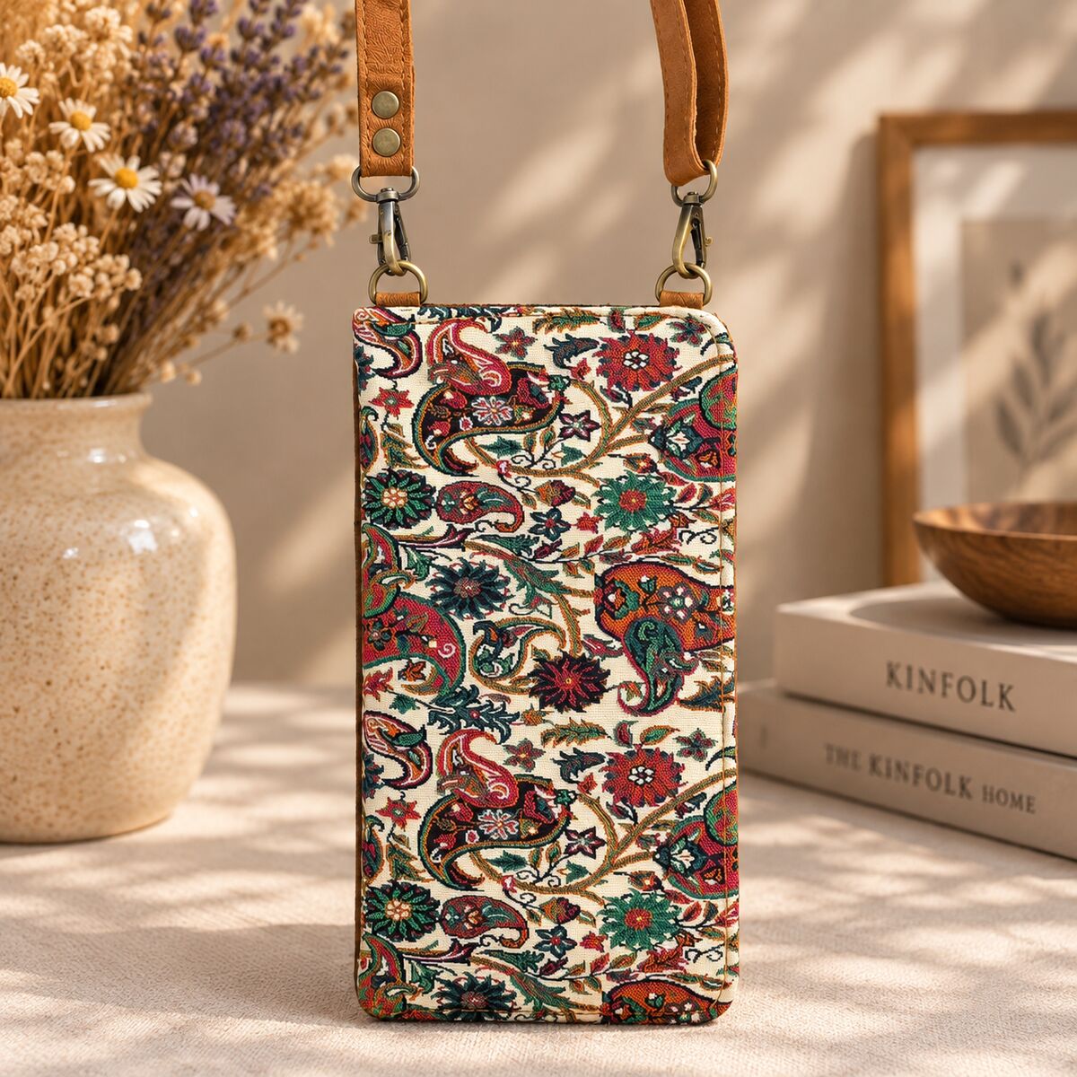 CNT-6047 Taba Ekru Çiçekli Paisley Desenli Goblen Cüzdan Telefon Çantası | Eos Kolektif