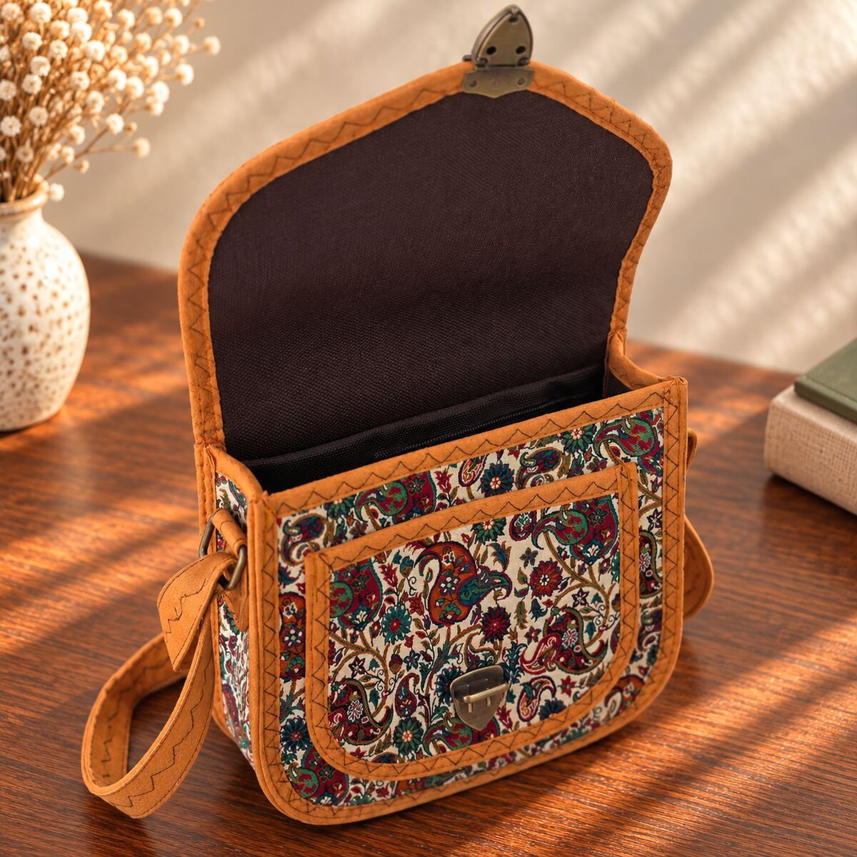 CNT-6039 Taba Krem Paisley Desenli Goblen Küçük Boy Postacı Çanta | Eos Kolektif