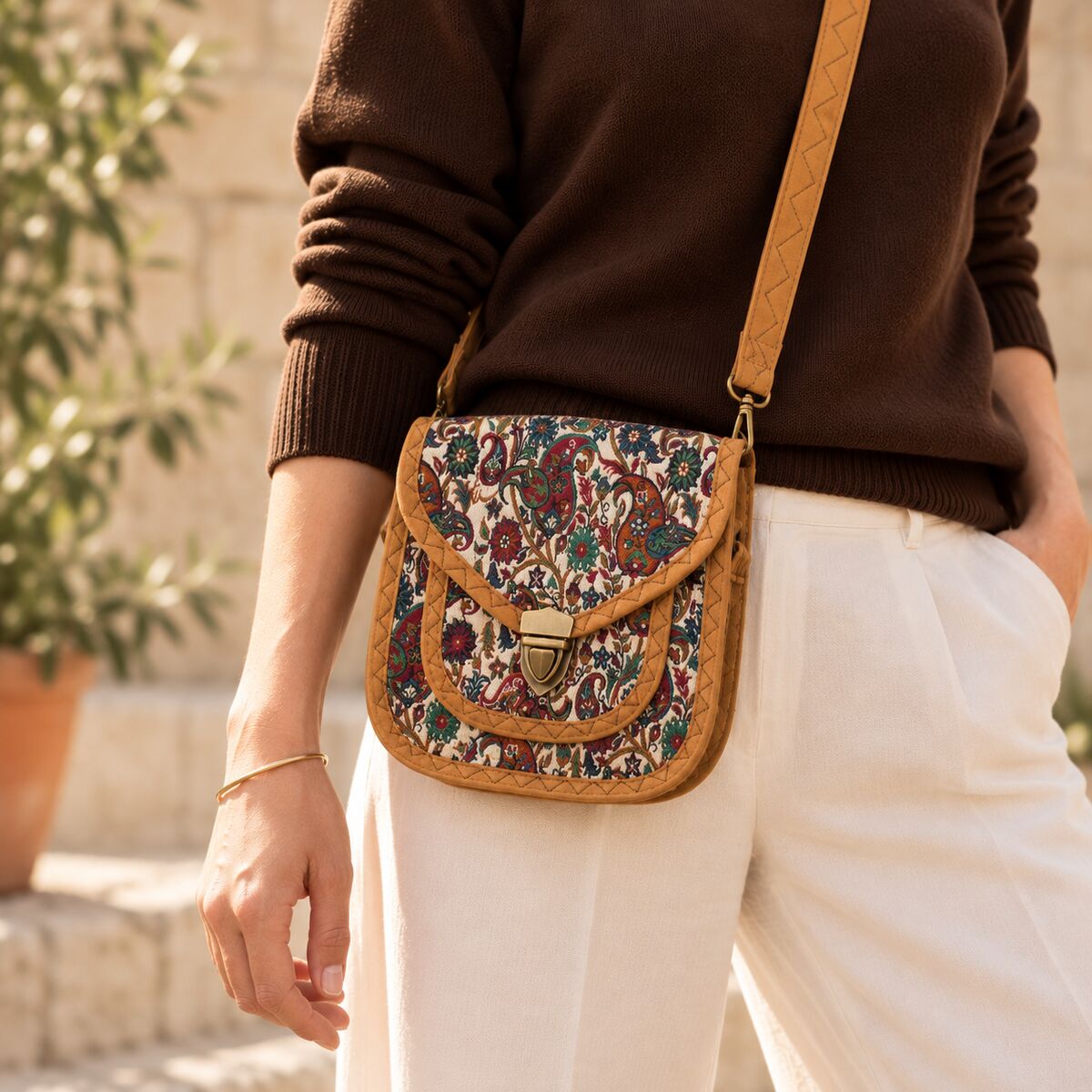 CNT-6039 Taba Krem Paisley Desenli Goblen Küçük Boy Postacı Çanta | Eos Kolektif