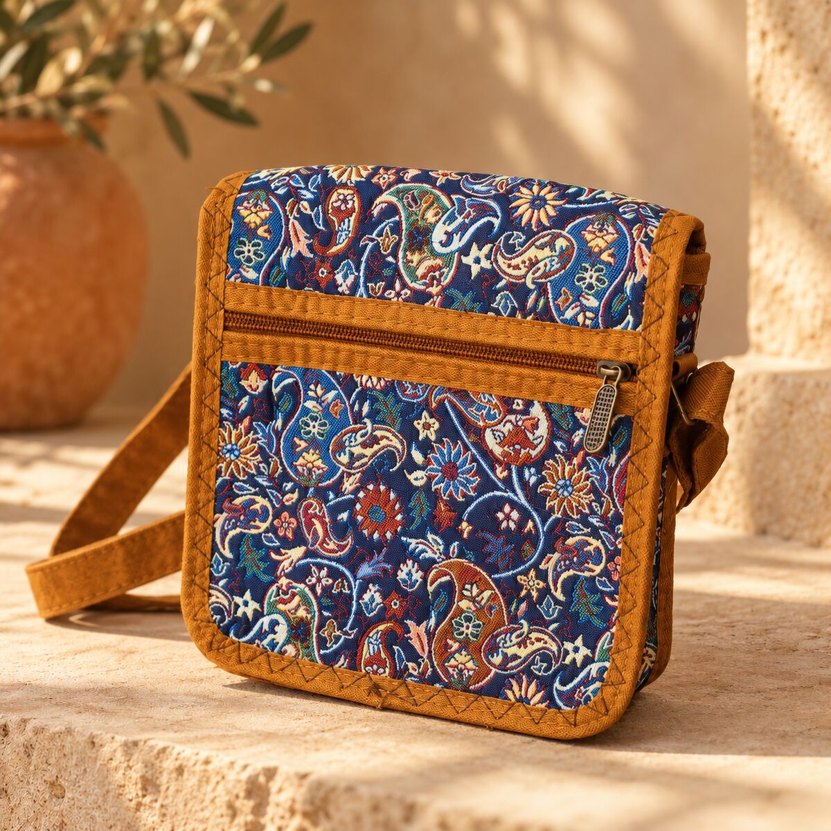 CNT-6045 Taba Lacivert Paisley Desenli Goblen Kemer Detaylı Mini Çapraz Çanta | Eos Kolektif