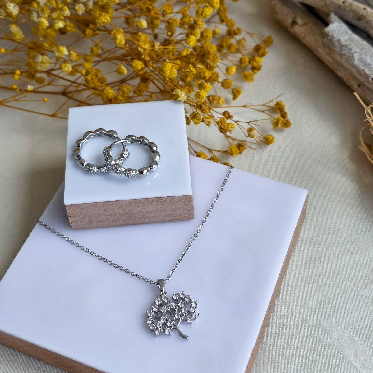 ST-10 Silver Hayat Ağacı Çelik Kolye ve Zirkon Taşlı Halka Küpe Seti - EOS Kolektif
