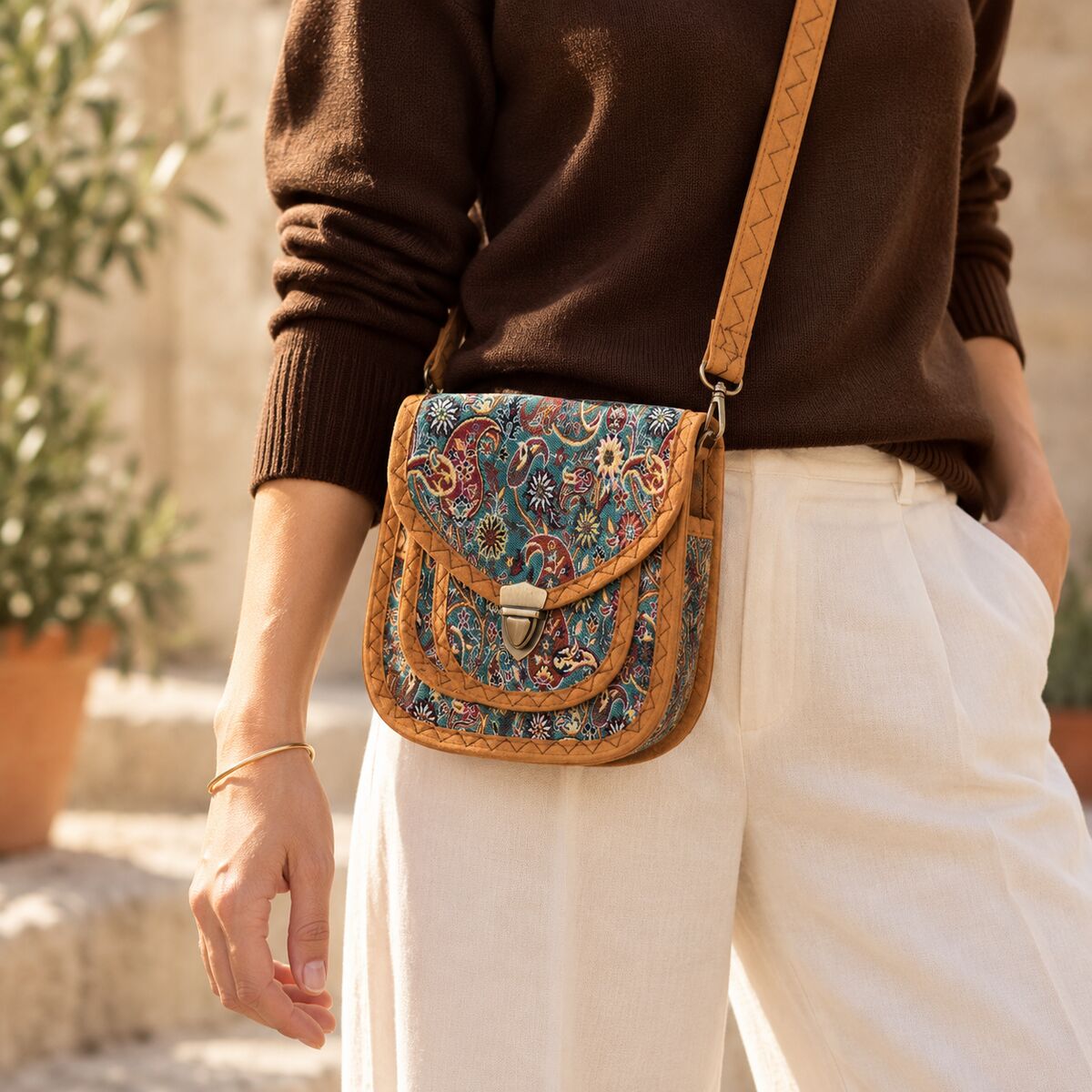 CNT-6040 Taba Mavi Paisley Desenli Goblen Küçük Boy Postacı Çanta | Eos Kolektif